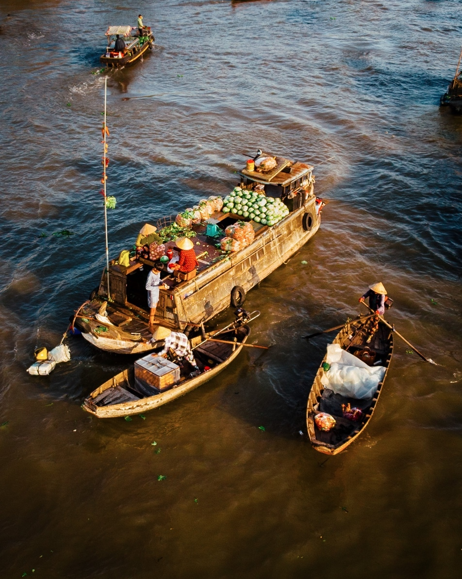 Vietnam's floating market under lenses of Western tourist 0444 image006 1610936549